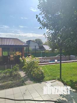 Дом 200м&sup2;, 3-этажный, участок 6 сот.  