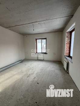 Коттедж 350м², 3-этажный, участок 15 сот.  