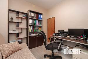 Коттедж 174м², 2-этажный, участок 6 сот.  