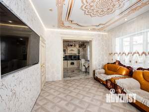 Дом 224м², 3-этажный, участок 3 сот.  