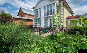 Дом 375м², 3-этажный, участок 12 сот.  