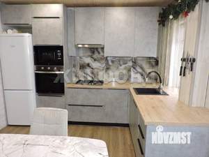 Дом 126м&sup2;, 2-этажный, участок 6 сот.  