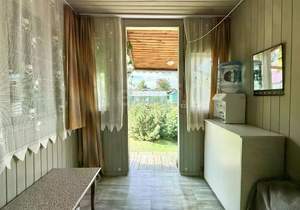 Дом 30м&sup2;, 2-этажный, участок 5 сот.  