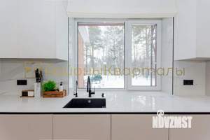 Дом 299м&sup2;, 3-этажный, участок 7 сот.  