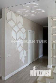 Дом 400м², 3-этажный, участок 10 сот.  