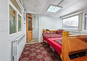 Дом 65м&sup2;, 2-этажный, участок 7 сот.  