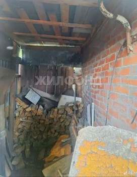 Дом 20м&sup2;, 2-этажный, участок 12 сот.  