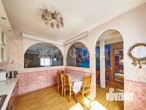 Дом 215м², 2-этажный, участок 4 сот.  
