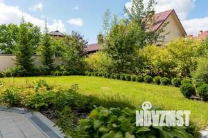 Коттедж 660м&sup2;, 3-этажный, участок 8 сот.  