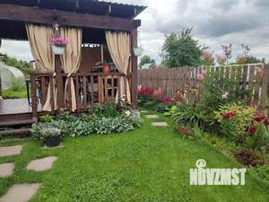 Дом 30м&sup2;, 2-этажный, участок 6 сот.  