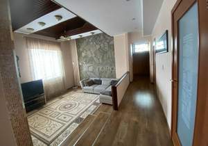 Дом 380м&sup2;, 2-этажный, участок 13 сот.  