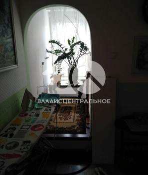 Дом 180м², 3-этажный, участок 10 сот.  
