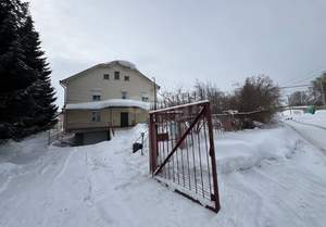 Дом 323м&sup2;, 3-этажный, участок 14 сот.  