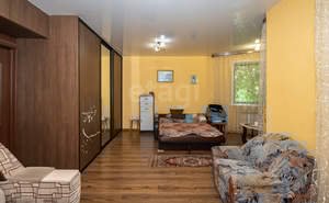 Дом 400м², 3-этажный, участок 13 сот.  