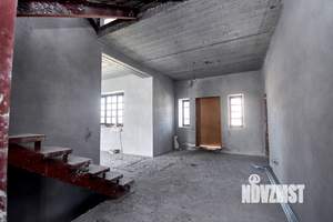 Дом 700м², 2-этажный, участок 18 сот.  