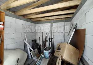 Дом 40м&sup2;, 2-этажный, участок 4 сот.  