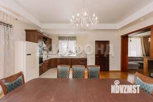 Коттедж 190м², 2-этажный, участок 6 сот.  