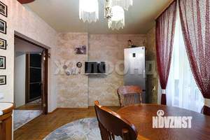 Дом 245м&sup2;, 2-этажный, участок 6 сот.  