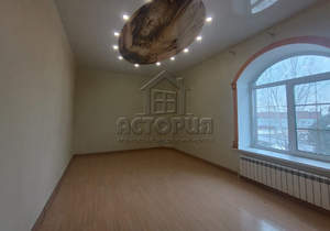 Дом 695м², 2-этажный, участок 10 сот.  