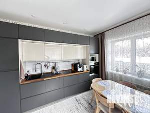 Коттедж 190м&sup2;, 2-этажный, участок 7 сот.  