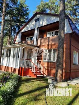 Дом 160м&sup2;, 3-этажный, участок 10 сот.  