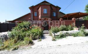 Дом 352м&sup2;, 2-этажный, участок 10 сот.  