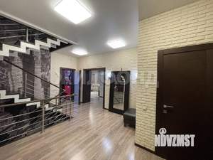 Коттедж 680м², 2-этажный, участок 9 сот.  
