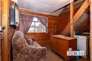 Дом 30м&sup2;, 2-этажный, участок 4 сот.  