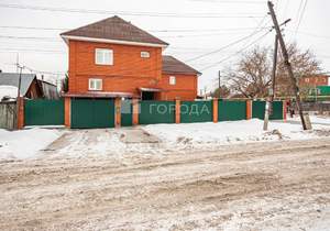 Дом 210м&sup2;, 3-этажный, участок 3 сот.  