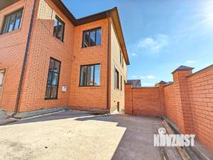 Коттедж 473м&sup2;, 3-этажный, участок 6 сот.  