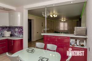 Дом 309м&sup2;, 2-этажный, участок 6 сот.  