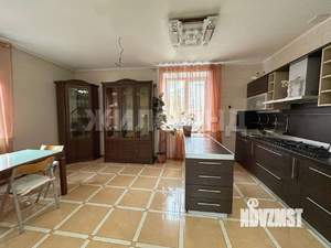 Коттедж 292м&sup2;, 3-этажный, участок 13 сот.  