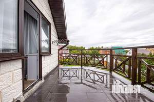 Дом 569м&sup2;, 2-этажный, участок 10 сот.  