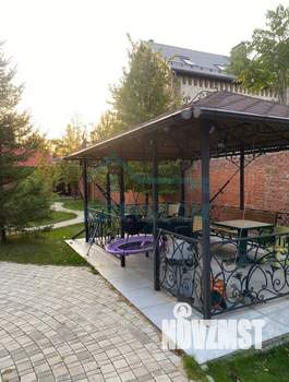 Коттедж 450м², 2-этажный, участок 10 сот.  