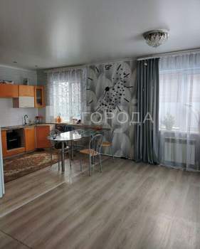 Дом 112м&sup2;, 2-этажный, участок 6 сот.  