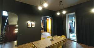 Дом 660м&sup2;, 3-этажный, участок 8 сот.  