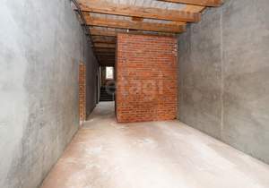 Дом 750м², 3-этажный, участок 16 сот.  