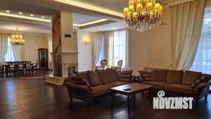 Дом 660м&sup2;, 3-этажный, участок 8 сот.  