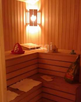 Дом 280м², 3-этажный, участок 20 сот.  