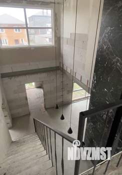 Коттедж 201м², 2-этажный, участок 6 сот.  