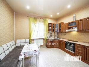 Дом 200м², 2-этажный, участок 5 сот.  