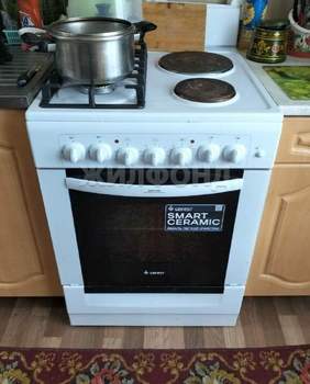 Дом 80м&sup2;, 2-этажный, участок 5 сот.  