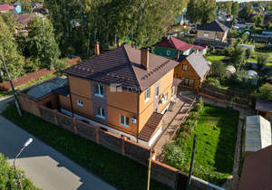 Дом 301м&sup2;, 2-этажный, участок 10 сот.  