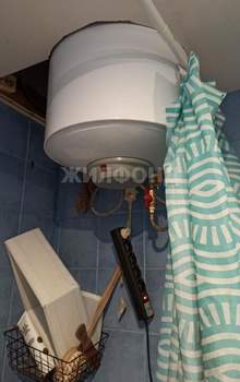 Дом 43м&sup2;, 2-этажный, участок 1 сот.  