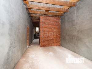 Дом 750м², 3-этажный, участок 16 сот.  