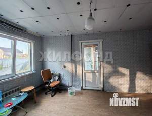 Дом 100м&sup2;, 2-этажный, участок 7 сот.  