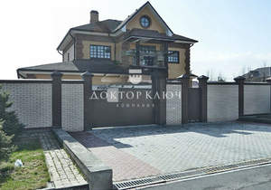 Дом 416м&sup2;, 2-этажный, участок 18 сот.  