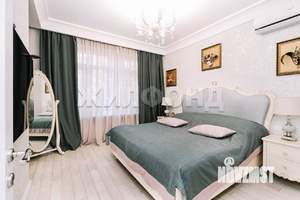 Таунхаус 220м², 3-этажный, участок 1 сот.  