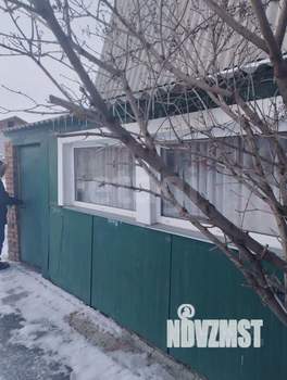 Дом 30м&sup2;, 2-этажный, участок 6 сот.  