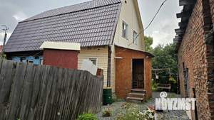 Дом 180м&sup2;, 2-этажный, участок 4 сот.  